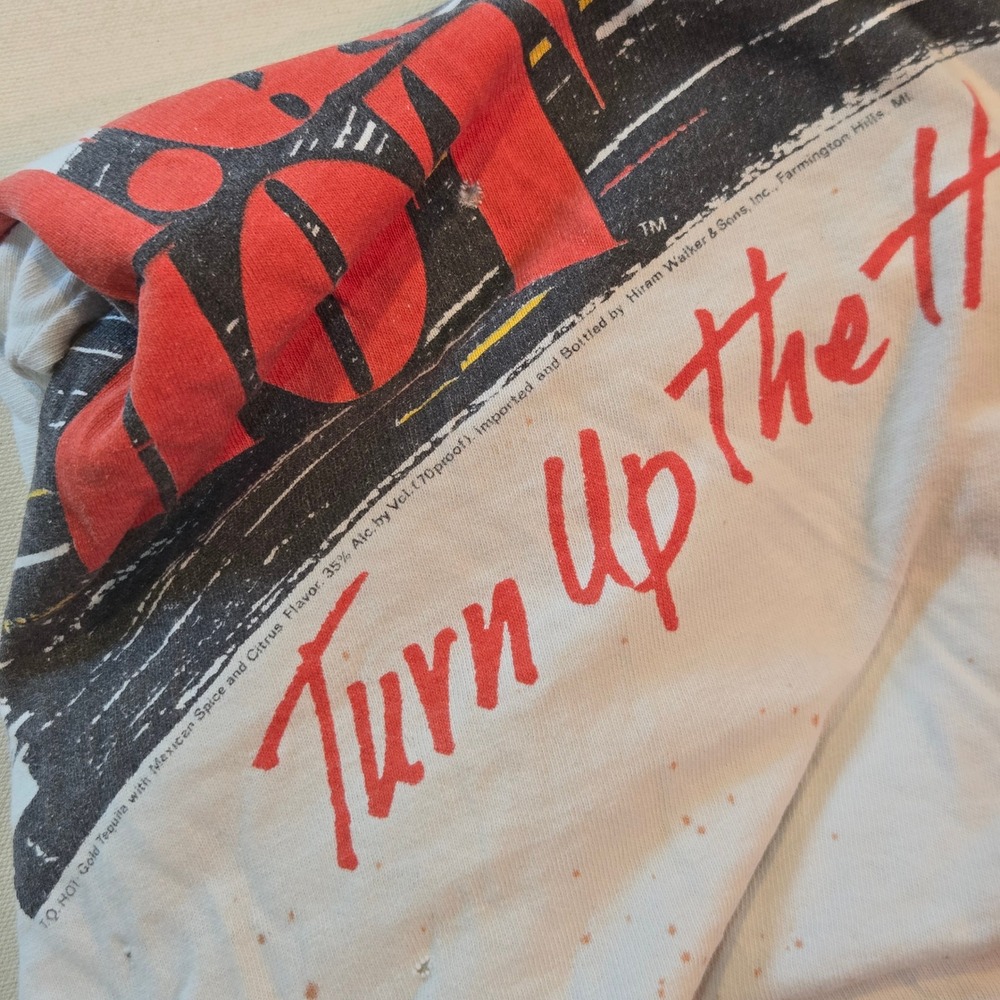 VTG 80s Thrashed Tequila T-Shirt Gold Tequila Turn Up the Heat XL  Single Stitch - Picture 9 of 10